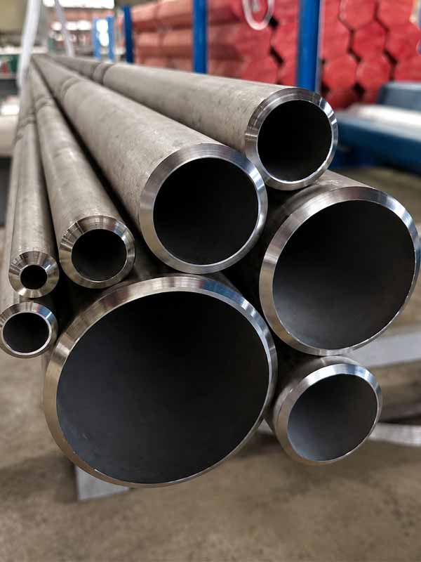 Stainless steel seamless and welded pipes